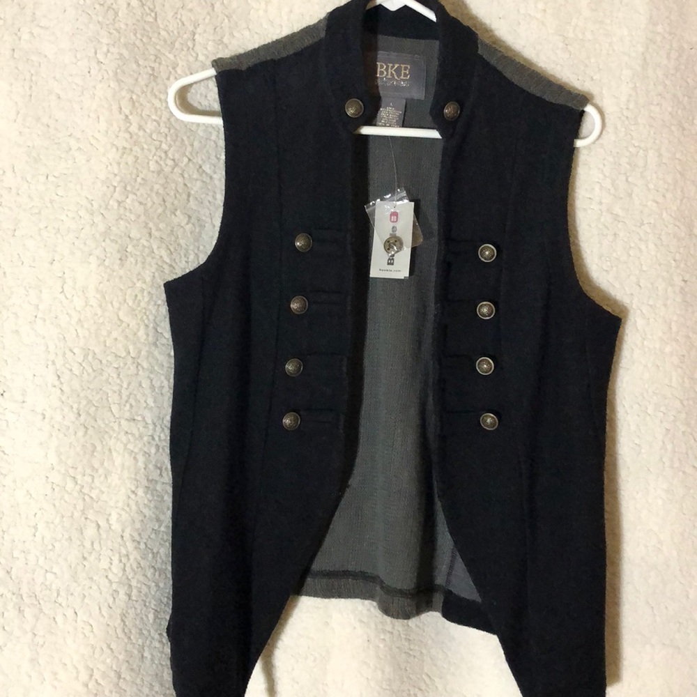 Knitted vest